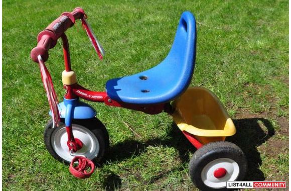 radio flyer fold trike