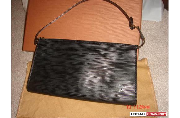100% Authentic   Louis Vuitton  Epi Leather Access