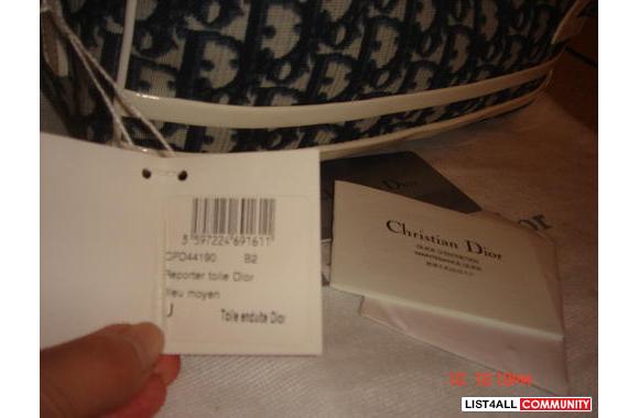 100% Authentic   Christian Dior  number 2 Reporter