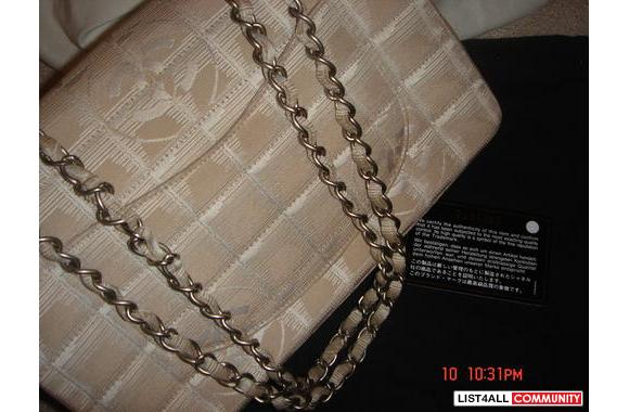 100% Authentic   Chanel  Double Flap  CC Classic i