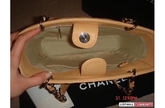 1000% Authentic  Chanel Caviar  shopping tote  in 