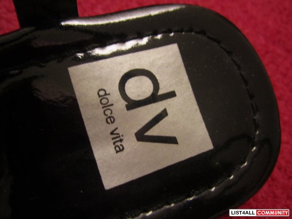 **BRAND NEW** Dolce Vita Black Bow Sandals 8