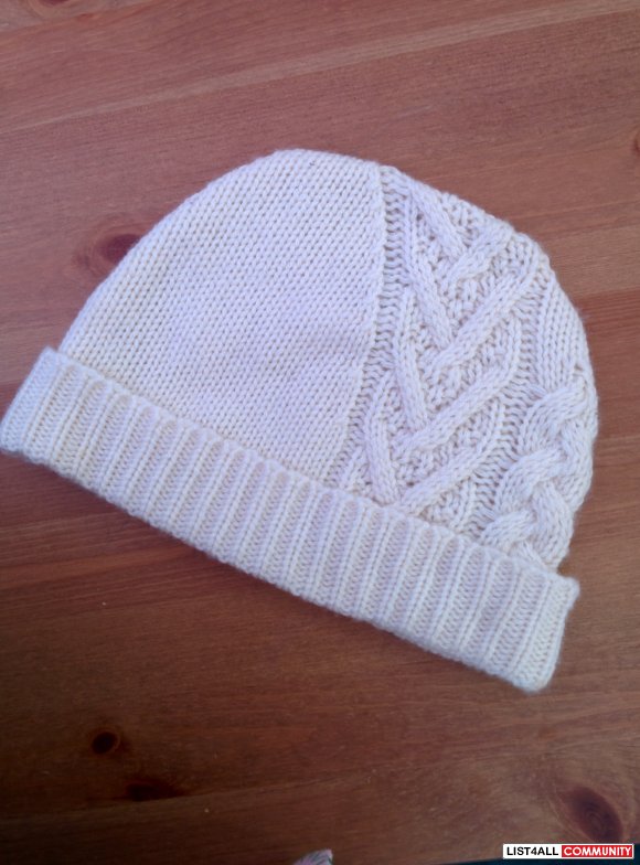 T. BABATON BEANIE