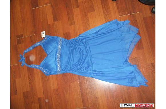 This is a nice blue fancy dress, its a great look for a christmas part