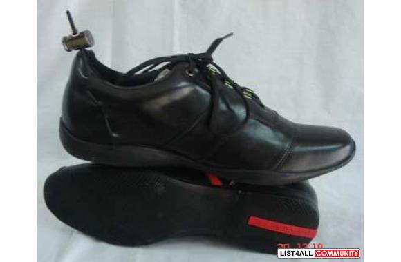 Wholesale Nike, Adidas, Timberland and Prada shoes