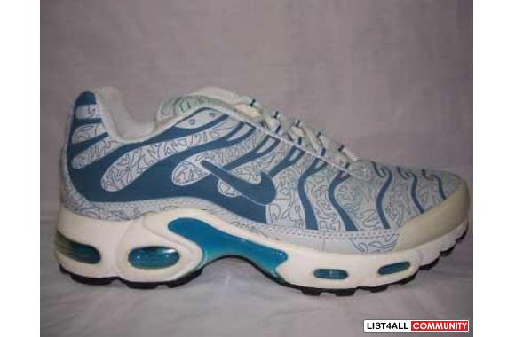 Welcome to  www.sneakertrading.com . We are Brand 
