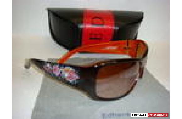 Shoes-bags-clothes , specialize in  brand shoes , 