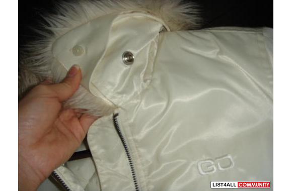 GUESS: Guess puffy Jacket w/ removable fur