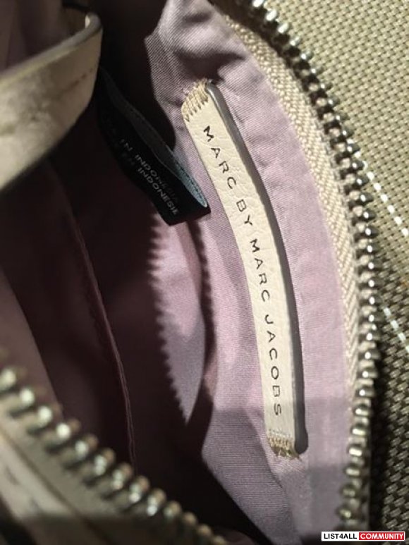 Marc Jacob New Q Key Pouch