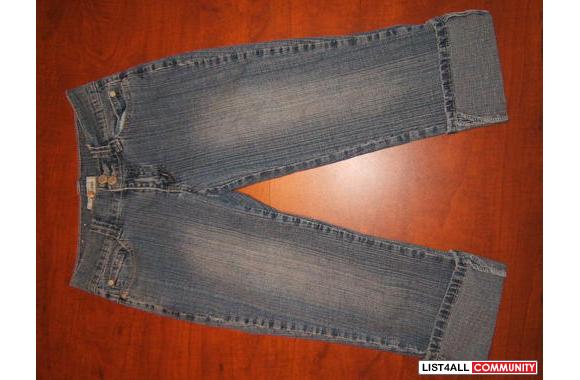 Urban Behavior  denim capris. Size 3. Barely worn.