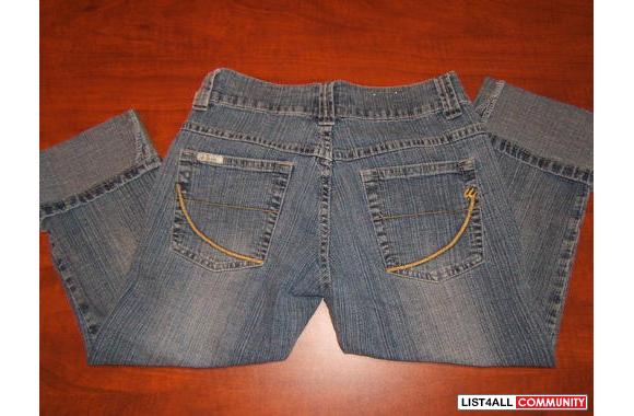 Urban Behavior  denim capris. Size 3. Barely worn.