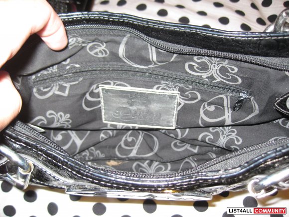 dereon purse