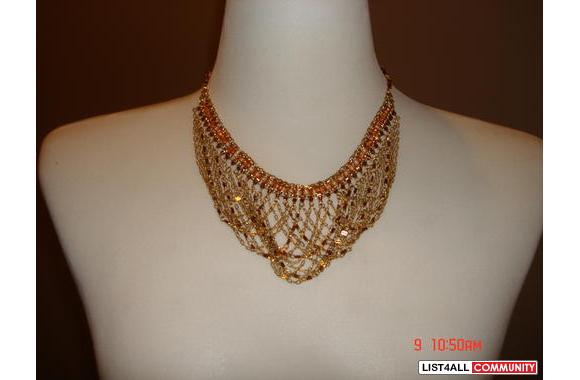 BNWOB   Necklace!! $10 only!!