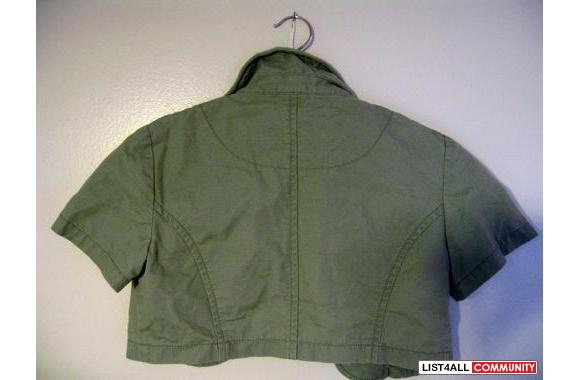 Green military-inspired short sleeve jacket
