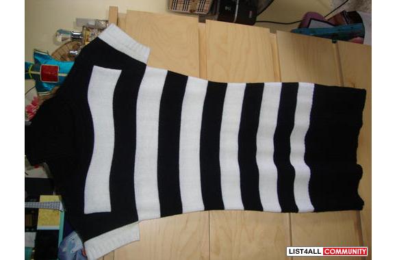 Black and White striped long turtle neck top/dress can def wear as a d