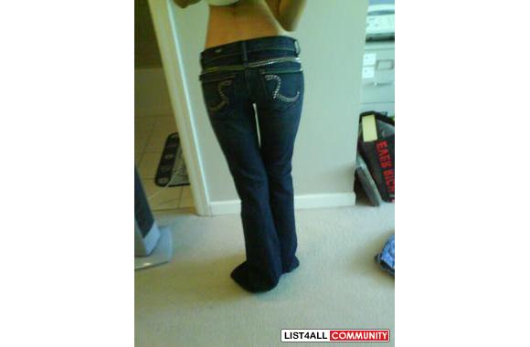 NWT Hager Halites with Pyramid Studs 23 (fit large