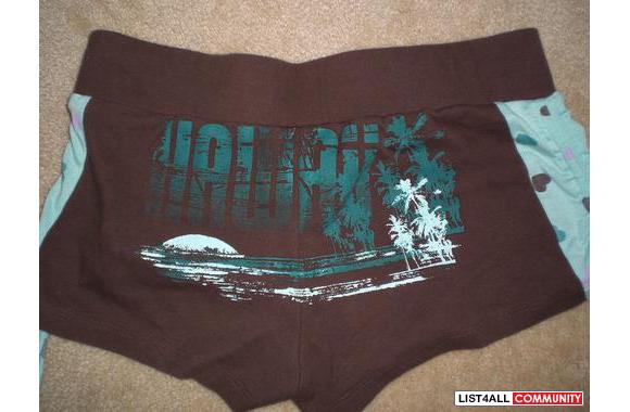LUCY LOVE SHORT SHORTSREALLLLLYYYY CUTE!!SIZE:SMAL