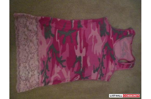 PINK CAMO TANK TOP WITH LACESSIZE: XS-SGREAT CONDI