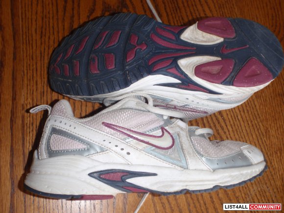 cheap nike trainers size 4