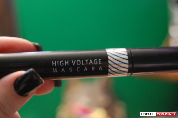 High Voltage Mascara