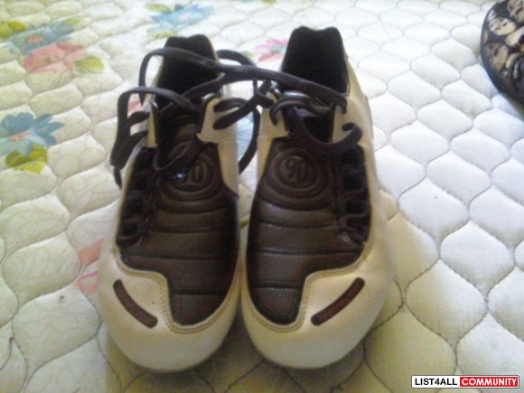 umbro spike shoes