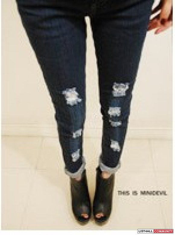 fashion holes jeans