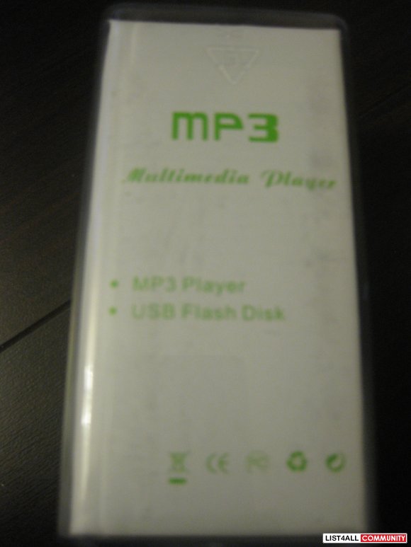 New MP3 Player - still in sealed boxed!! Can also use as USB drive!