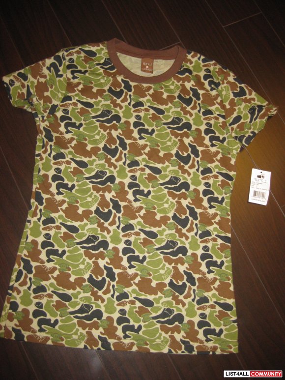 Very rare NWT PAUL FRANK CAMOUFLAGE  tshirt - Size Small!
