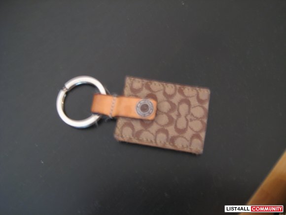 AUTH COACH - picture book keychain
