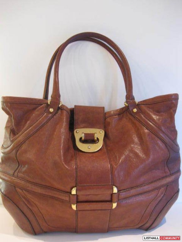 mcqueen novak bag