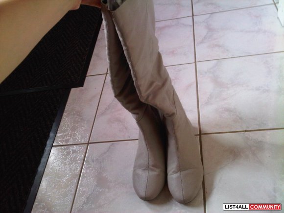 gray boots size 8