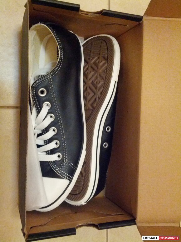 black leather converse shoes size 4