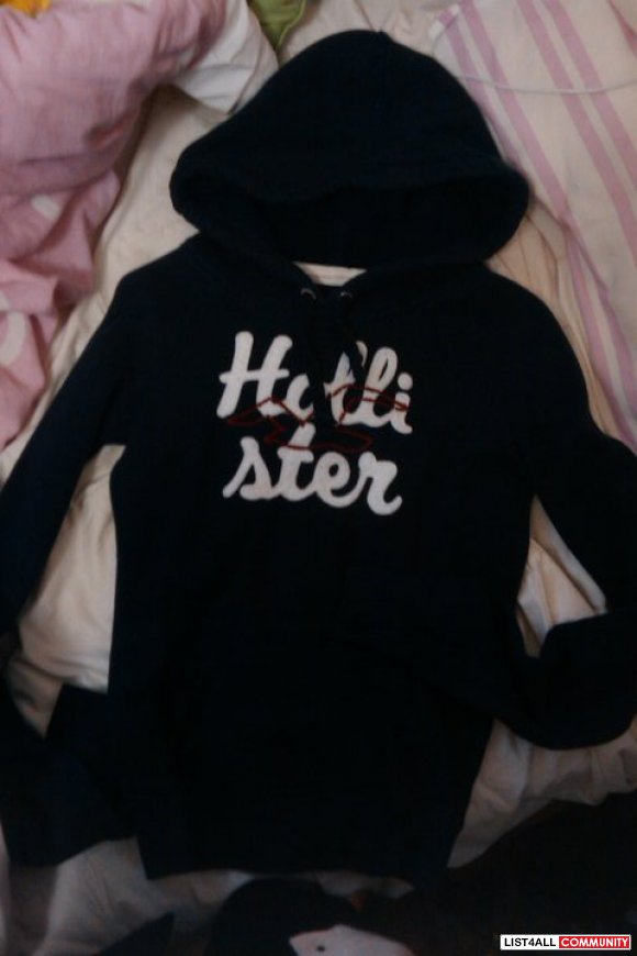 HOLLISTER SWEATERS