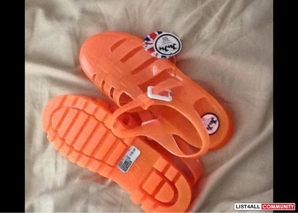 Juju jelly sandals