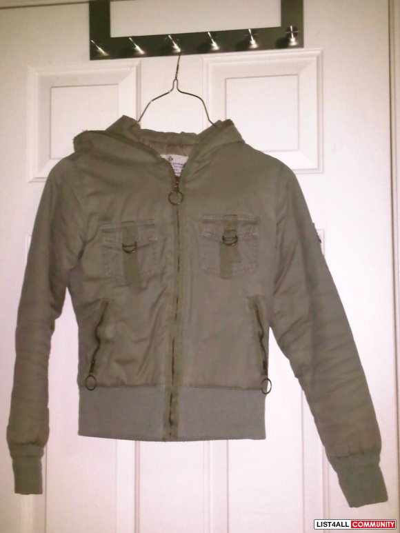 XS army green jacket from Off-The-Wall