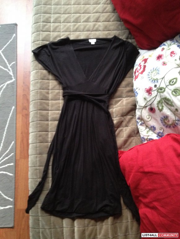 Aritzia Wilfred XS Black Wrap-Dress