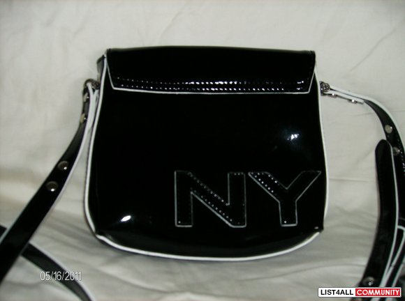 BN Authentic DKNY Black/White Handbag-Designer