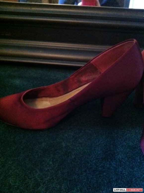 H&M Red Heels - Size 9