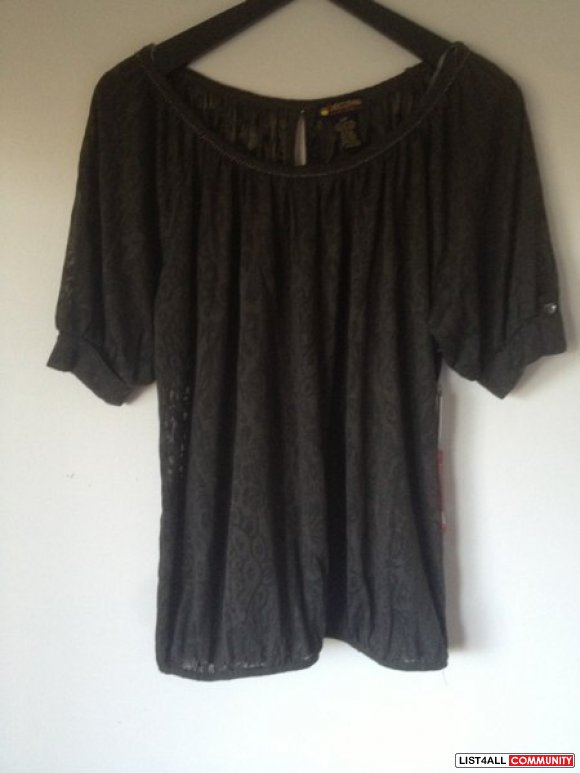 NWT Dex Relaxed Top
