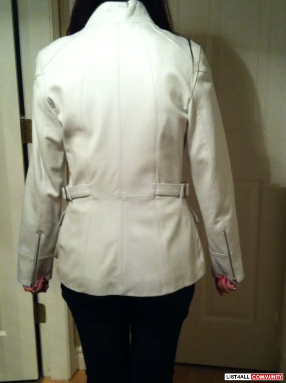 BNWT - XXS (XS) Petite Danier Leather Jacket White / Beige