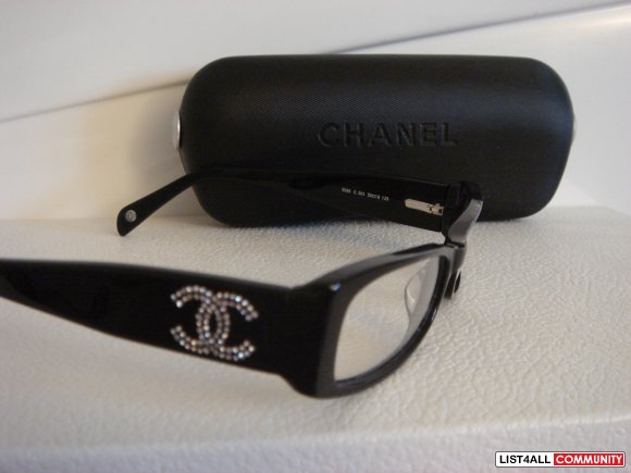 New Authenic Chanel Sunglasses 3096