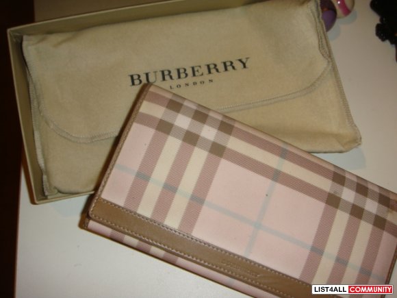 Burberry wallet with box and dustbag