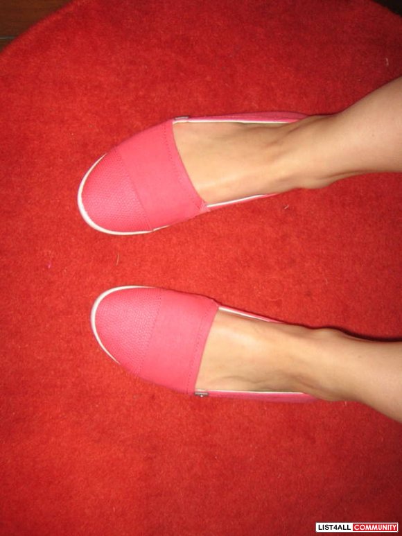 Worn once Rock & Candy Hot Pink Shoes 7-8