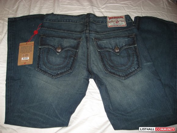 True Religion "Ricky Giant Big T" Straight Leg Jeans BNWT  Size 32,34