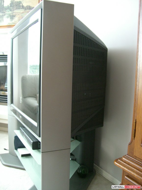 40" Sony FD Trinitron WEGA TV with STAND :: soo-style :: List4All