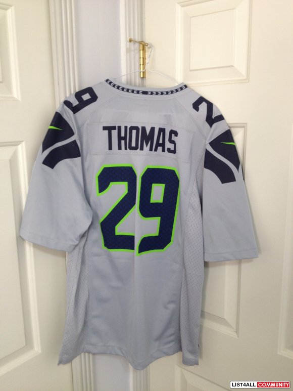 earl thomas grey jersey