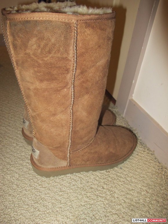 Authentic Chestnut Uggs - Size 5 Kids