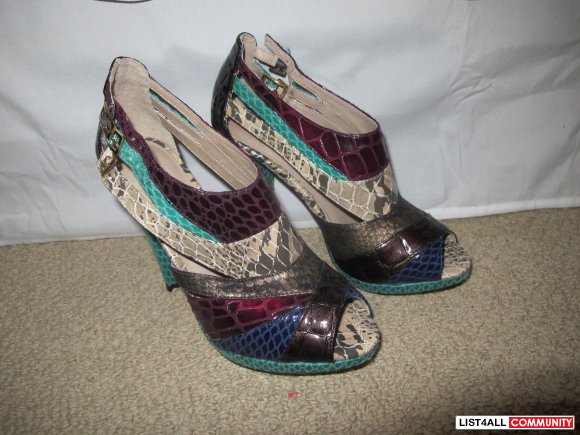 Aldo PeepToes Size 6