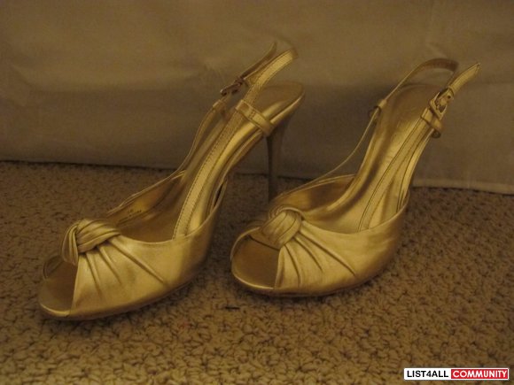 Aldo Gold Heels Size 6