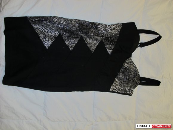 BNWT Metropark Black with Silver Print Size Small